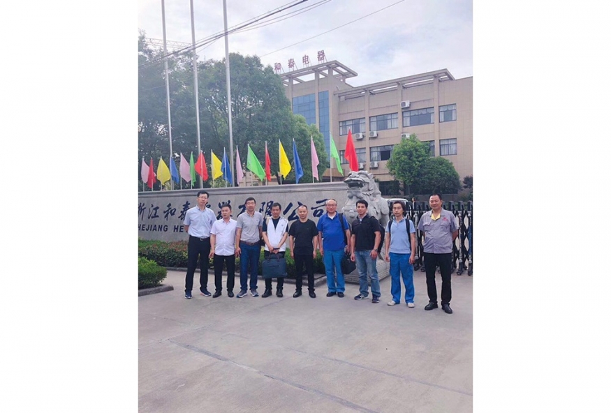 日本客戶來我(wo)司視察